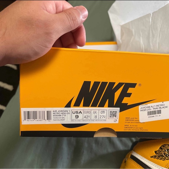 Jordan 1 Taxi - Picture 6 of 6